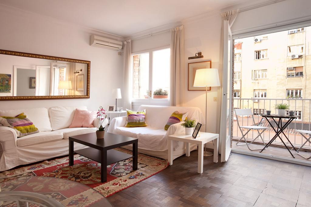 Letsgo Camp Nou Apartment Barcelona Zewnętrze zdjęcie